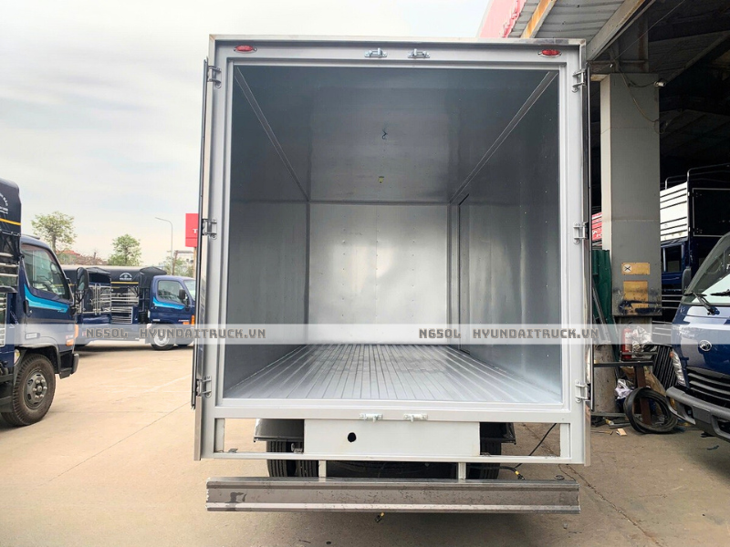 n650l-thùng-kín-3.5tan-hyundaitruck.vn